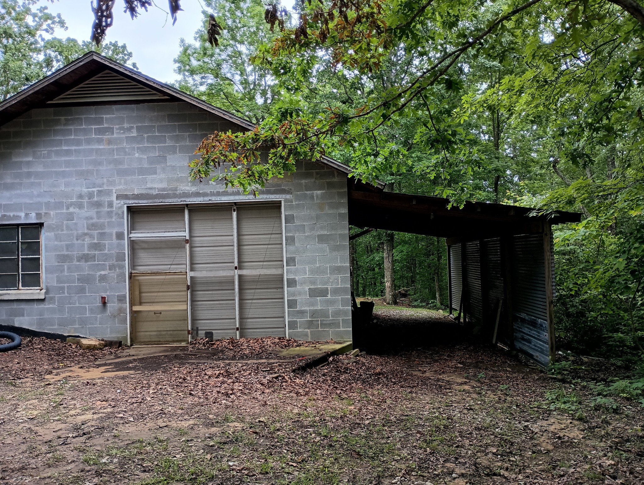 943 Old CCC Rd, Sewanee, TN  37375