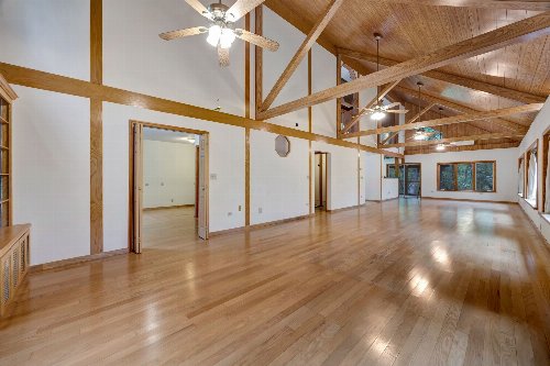 943 Old CCC Rd, Sewanee, TN  37375