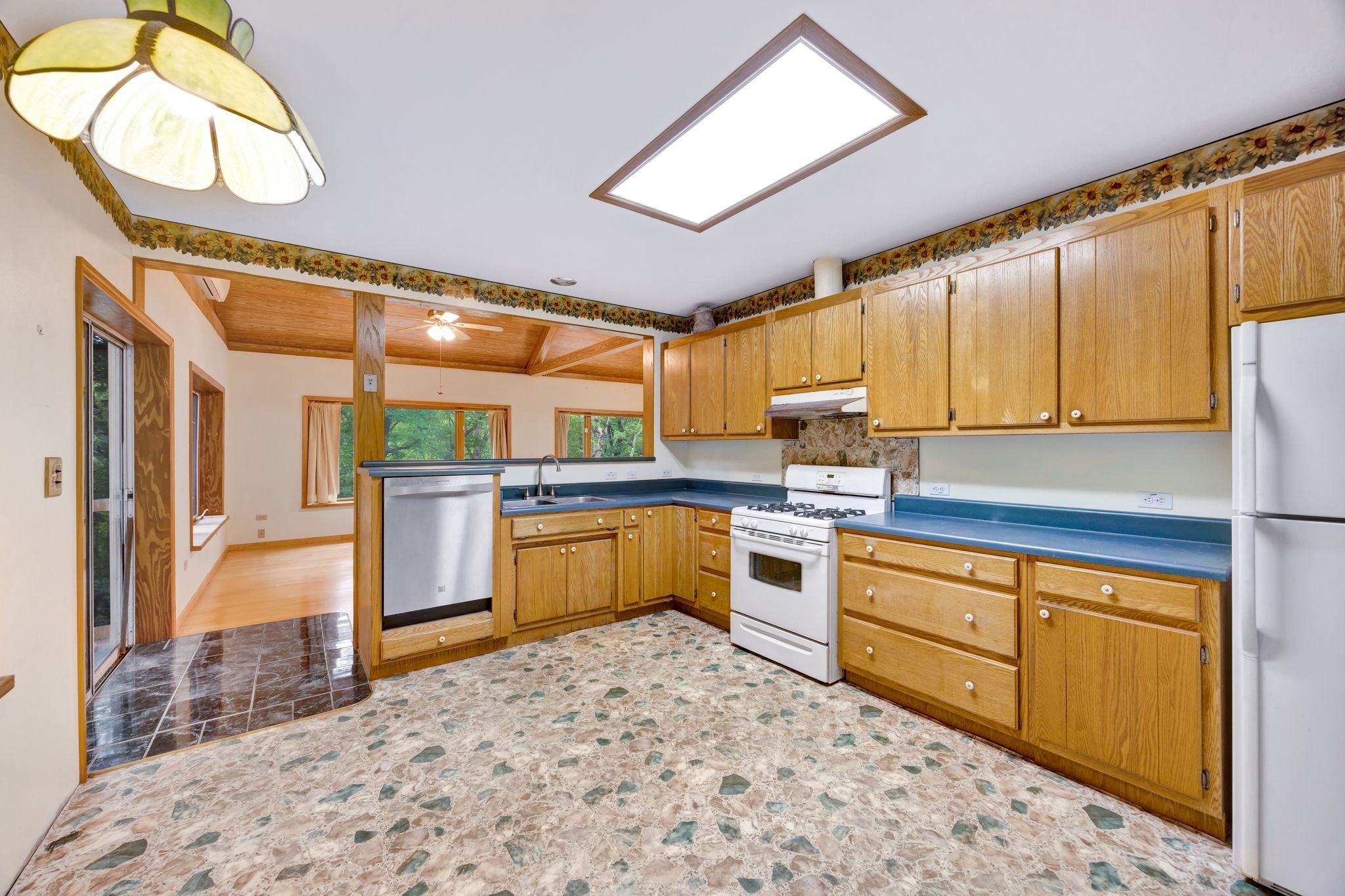 943 Old CCC Rd, Sewanee, TN  37375