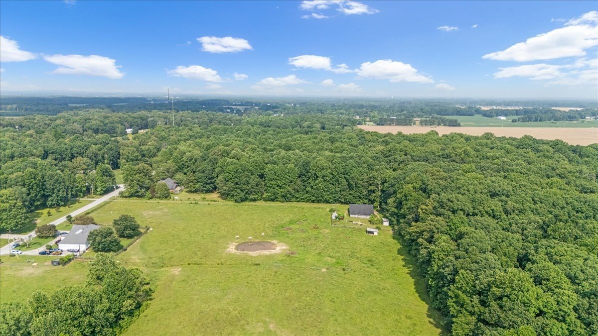 431 Jack Thomas Dr, Manchester, TN  37355