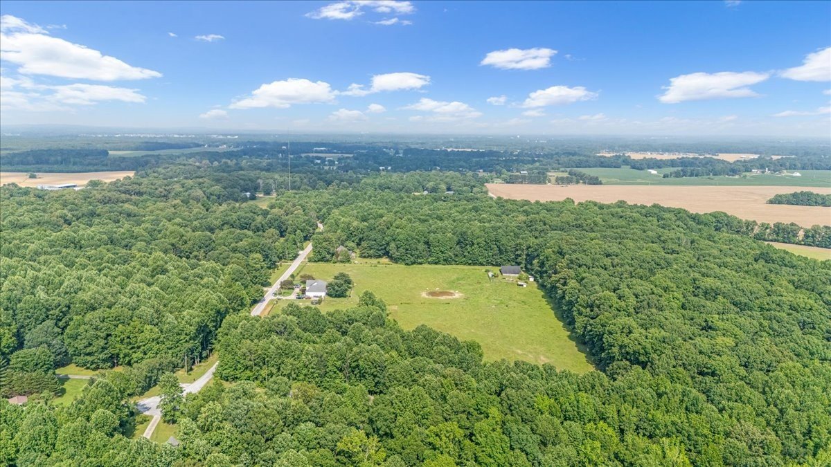 431 Jack Thomas Dr, Manchester, TN  37355