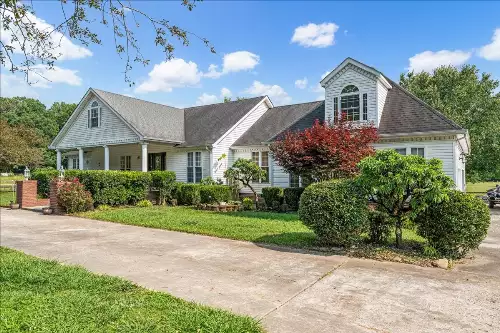 431 Jack Thomas Dr, Manchester, TN  37355