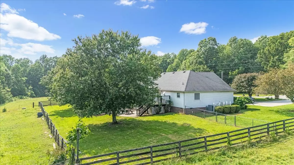 431 Jack Thomas Dr, Manchester, TN  37355