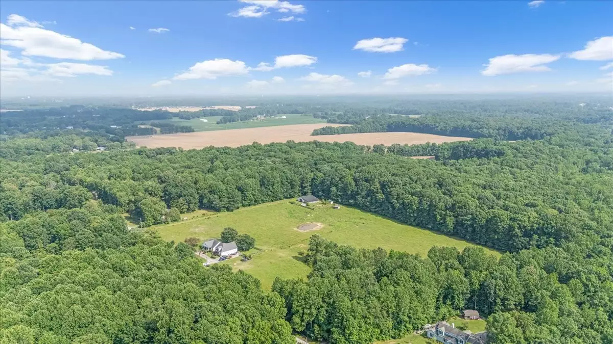 431 Jack Thomas Dr, Manchester, TN  37355