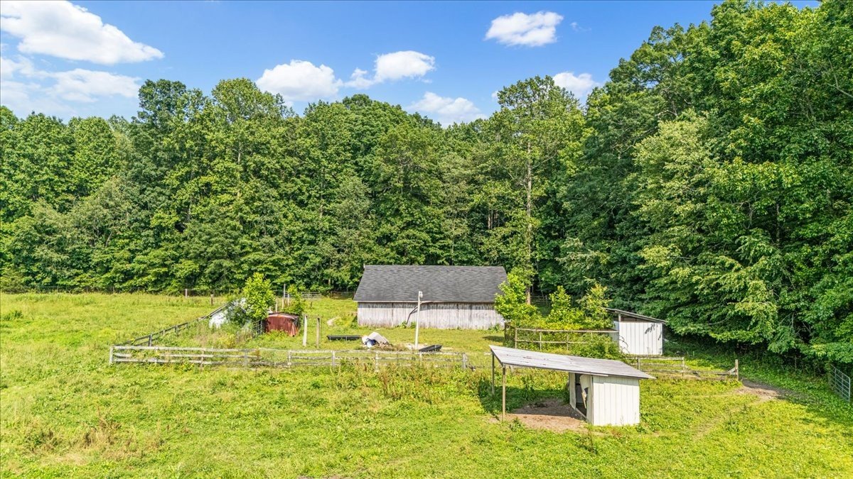 431 Jack Thomas Dr, Manchester, TN  37355