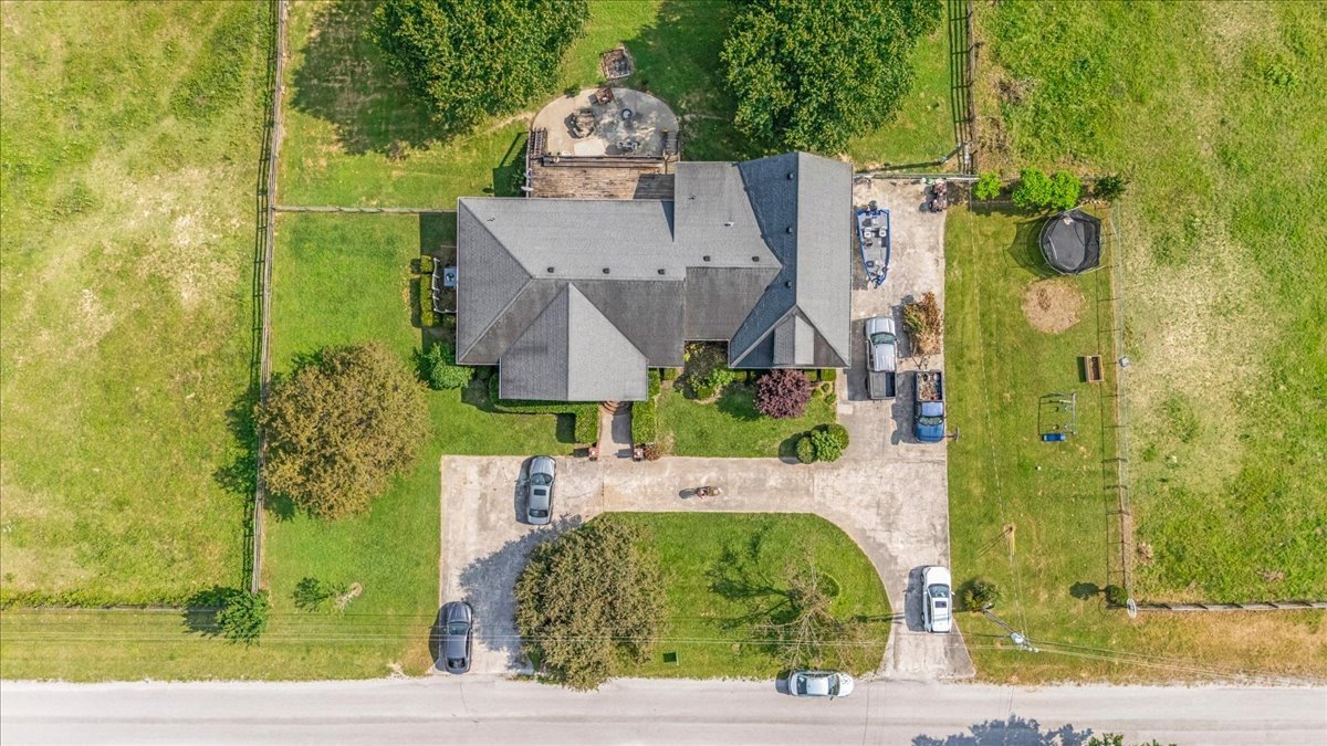 431 Jack Thomas Dr, Manchester, TN  37355