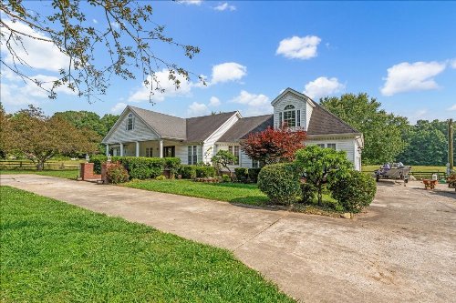 431 Jack Thomas Dr, Manchester, TN  37355