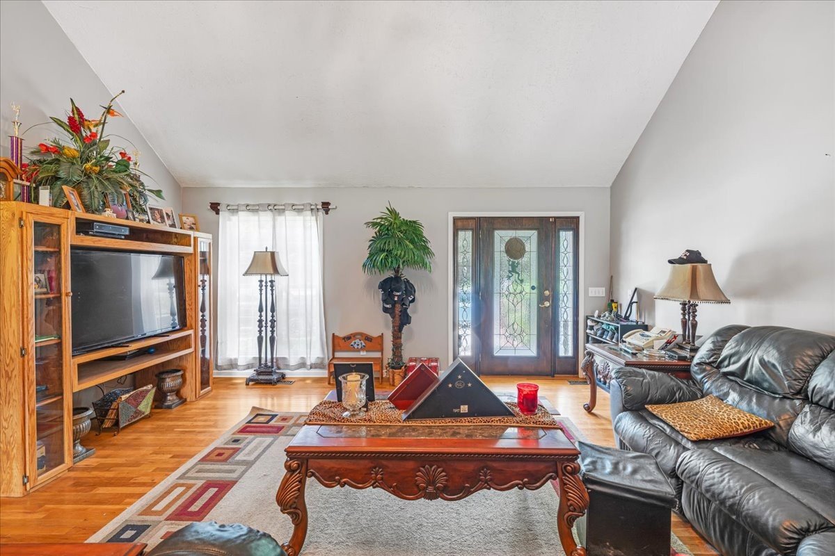 431 Jack Thomas Dr, Manchester, TN  37355