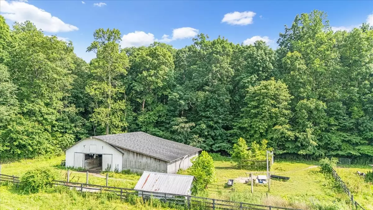 431 Jack Thomas Dr, Manchester, TN  37355