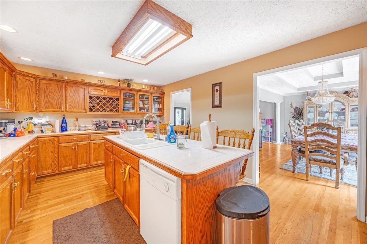 431 Jack Thomas Dr, Manchester, TN  37355