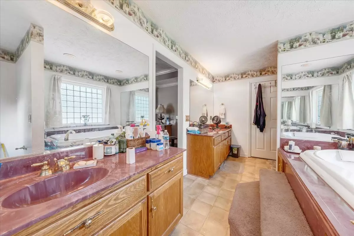 431 Jack Thomas Dr, Manchester, TN  37355