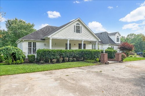 431 Jack Thomas Dr, Manchester, TN  37355