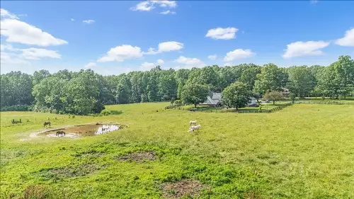 431 Jack Thomas Dr, Manchester, TN  37355