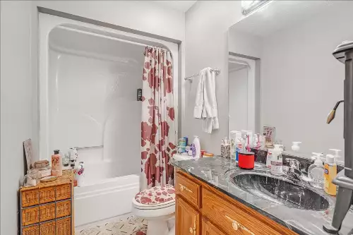 431 Jack Thomas Dr, Manchester, TN  37355