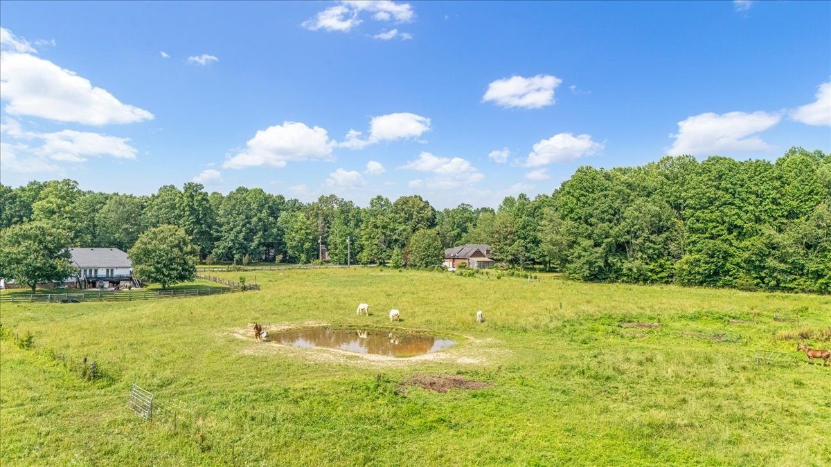 431 Jack Thomas Dr, Manchester, TN  37355