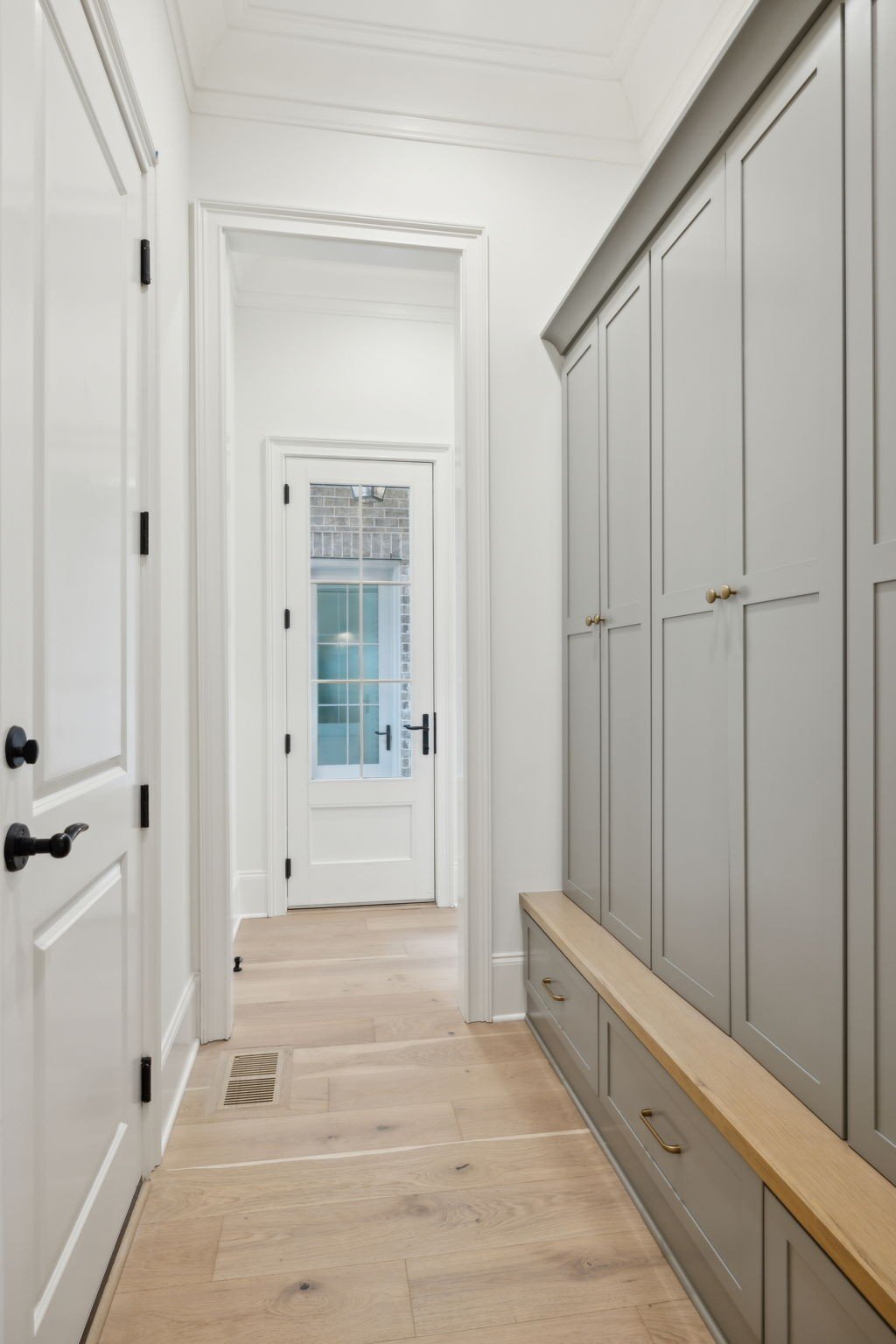 9314 Double Run Ct, College Grove, TN  37046