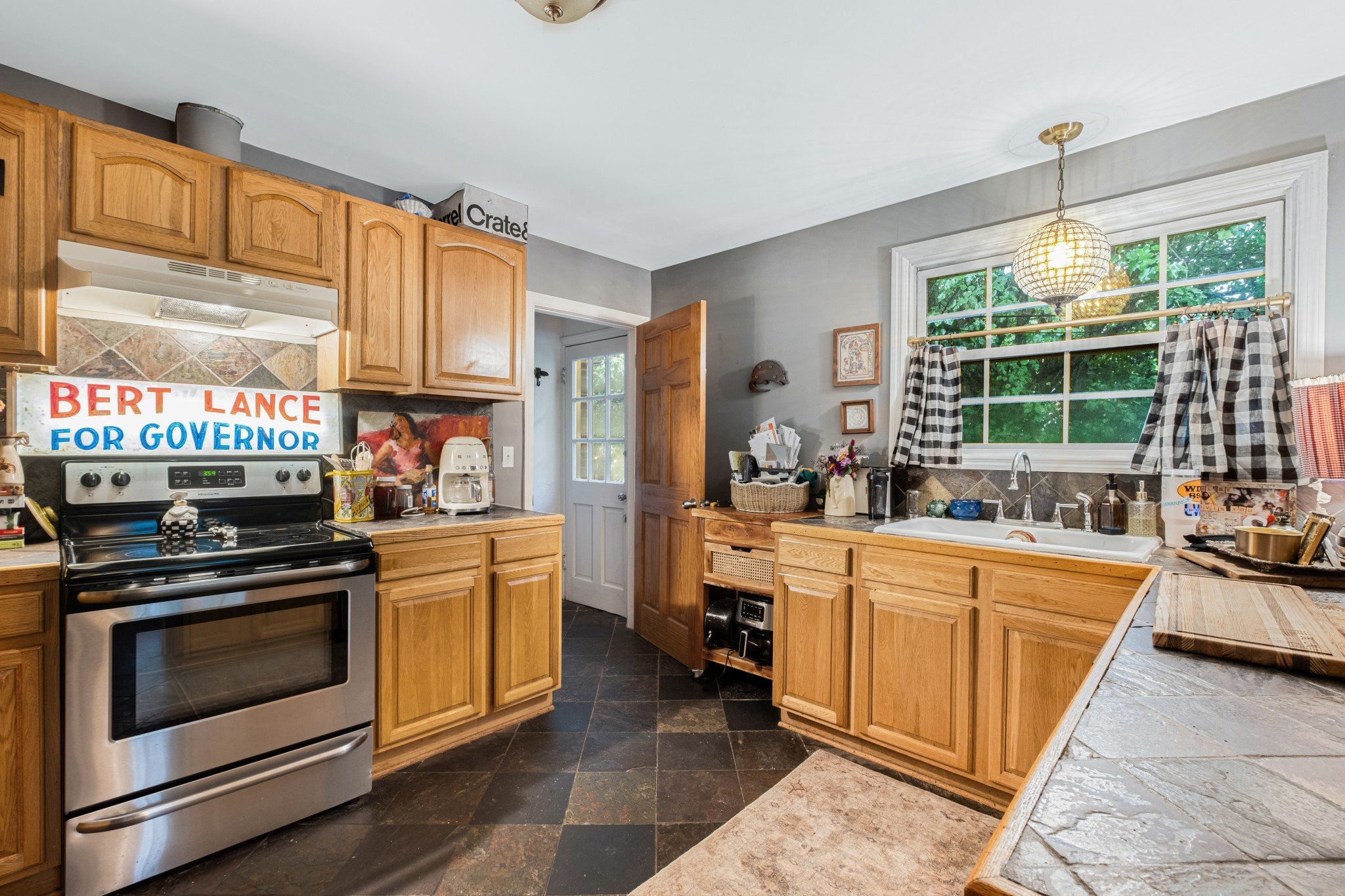 4900 Inglewood Ct, Nashville, TN  37216