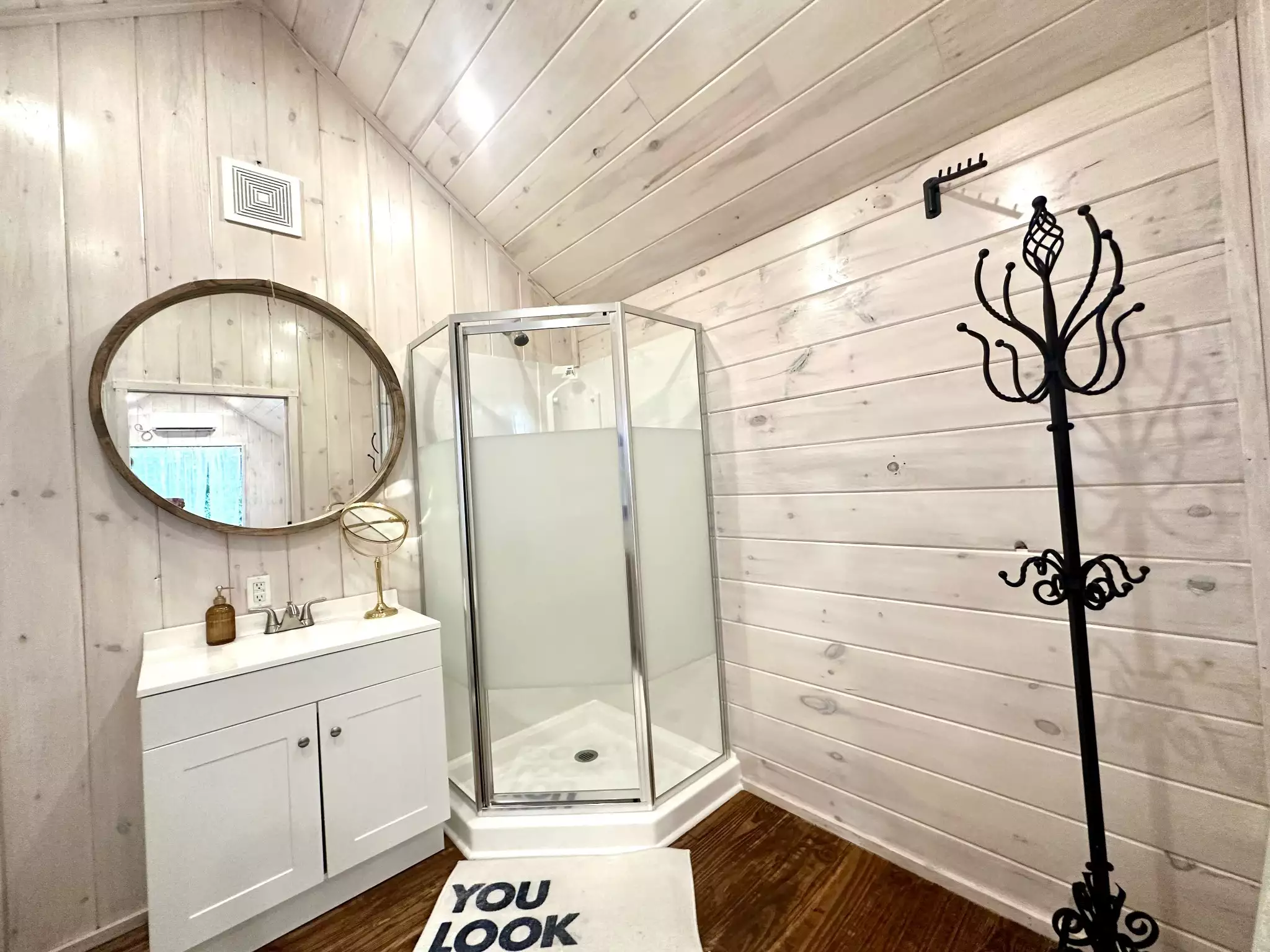 181 Bynum Rd, Bell Buckle, TN  37020