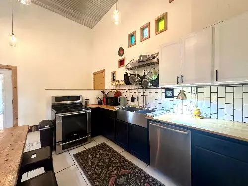 181 Bynum Rd, Bell Buckle, TN  37020