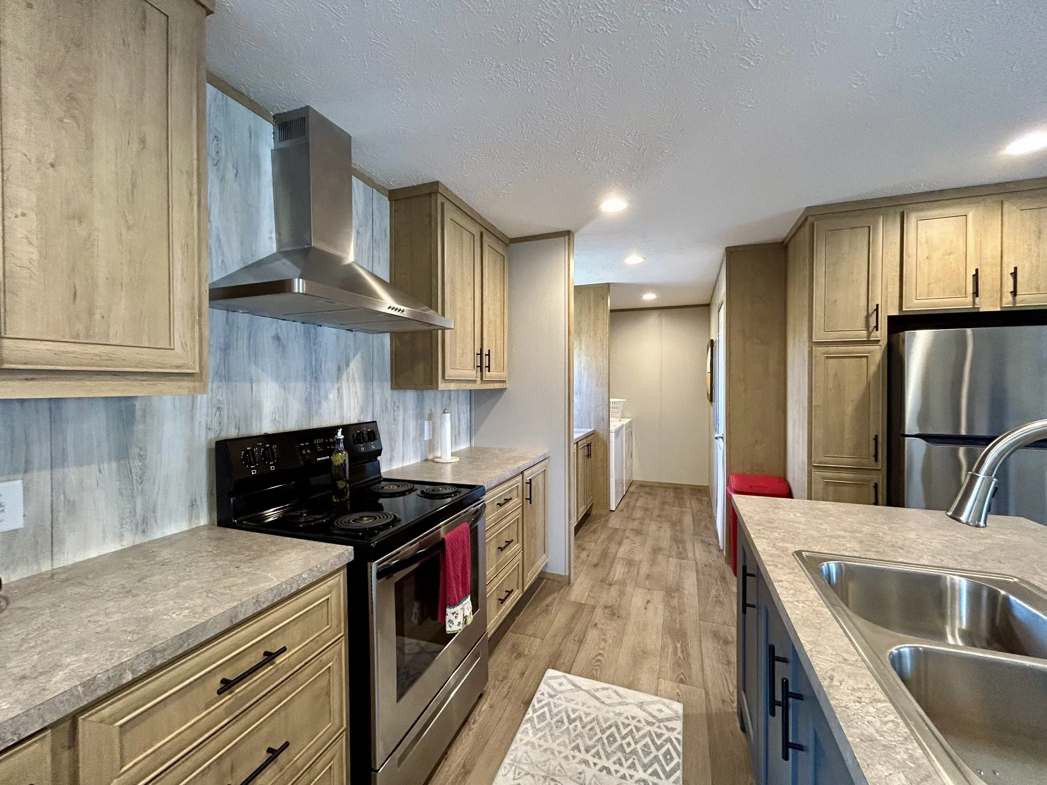 443 Sickler Rd, Hohenwald, TN  38462