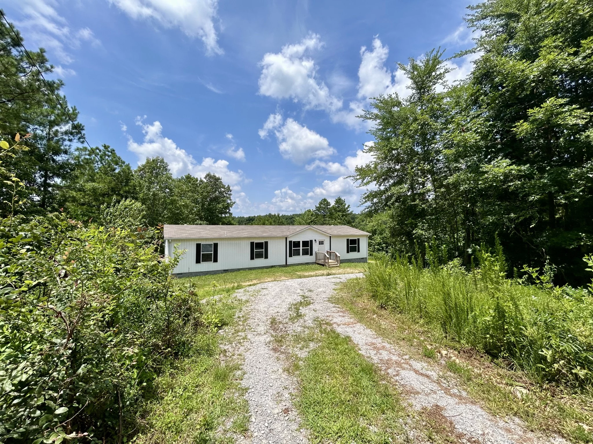 443 Sickler Rd, Hohenwald, TN  38462