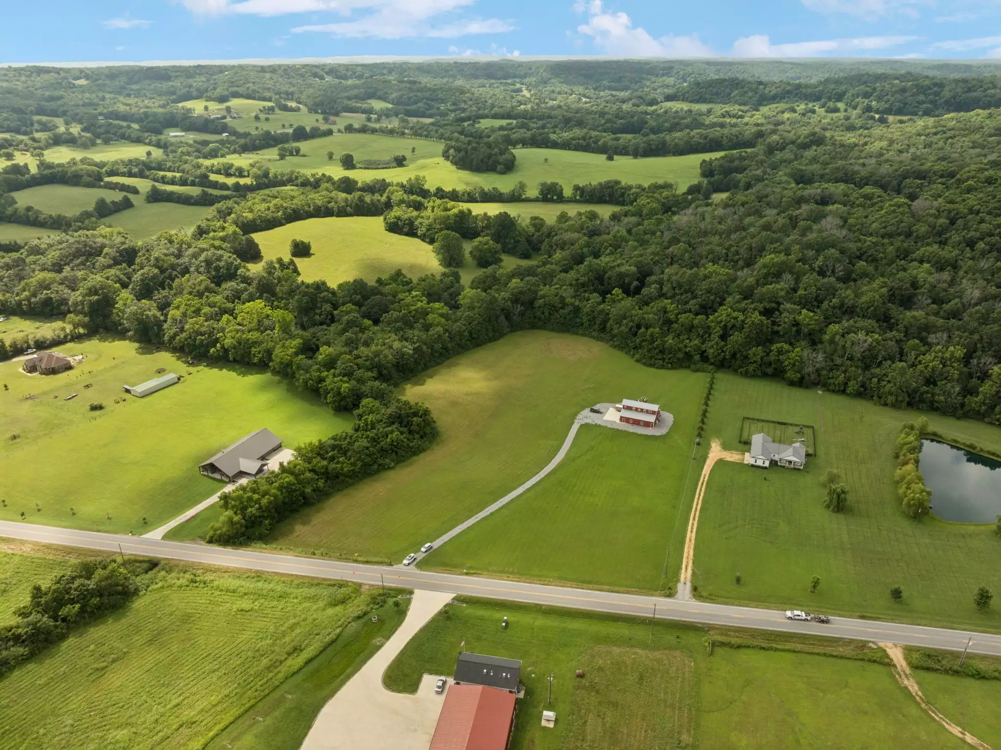 4215 Hampshire Pike, Hampshire, TN  38461