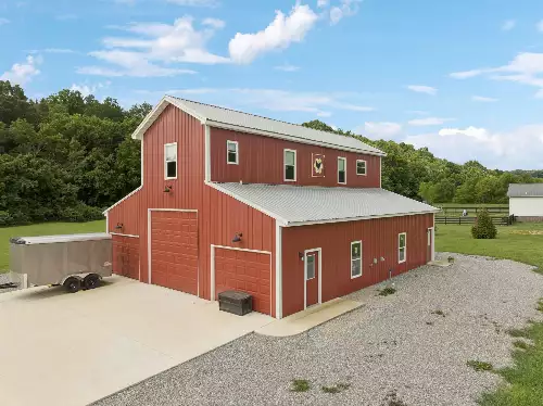 4215 Hampshire Pike, Hampshire, TN  38461