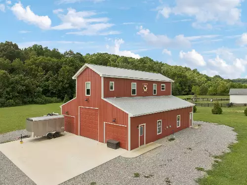 4215 Hampshire Pike, Hampshire, TN  38461