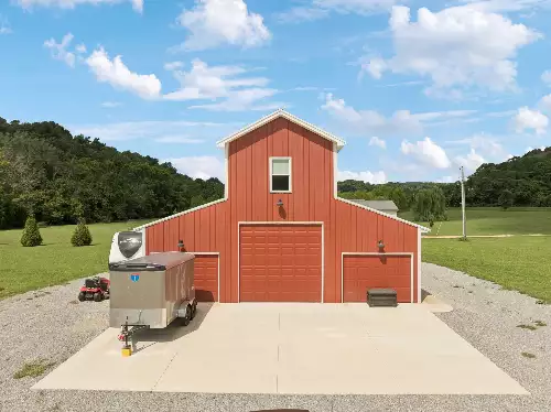 4215 Hampshire Pike, Hampshire, TN  38461