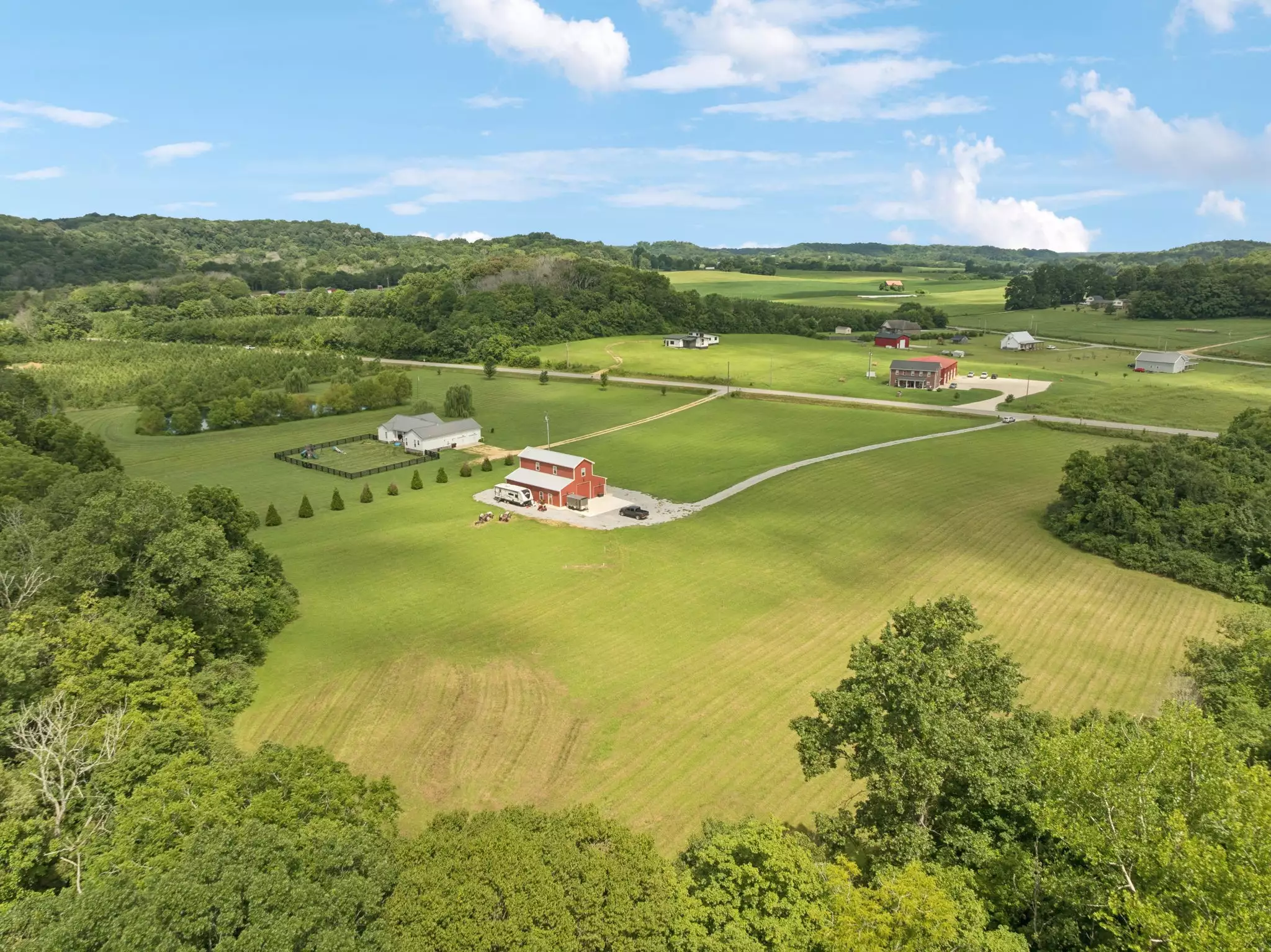 4215 Hampshire Pike, Hampshire, TN  38461