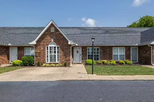 631 E Lane St, Shelbyville, TN  37160