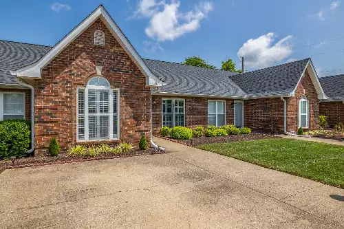 631 E Lane St, Shelbyville, TN  37160