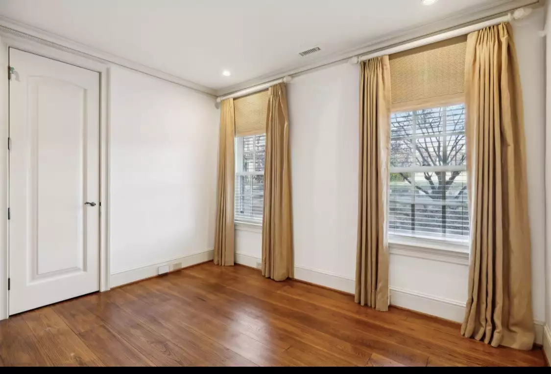 102 W End Close, Nashville, TN  37205