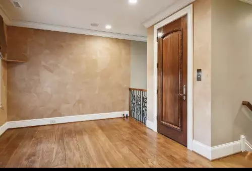 102 W End Close, Nashville, TN  37205