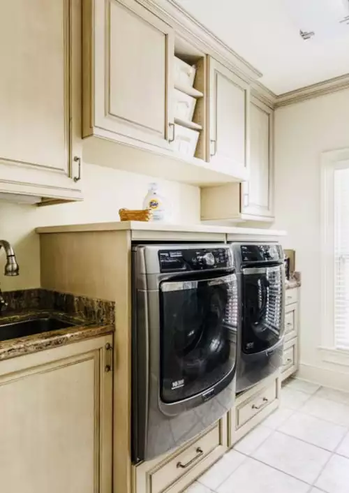 102 W End Close, Nashville, TN  37205