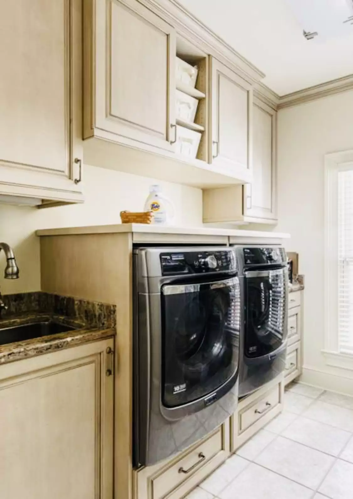 102 W End Close, Nashville, TN  37205