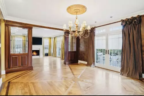 102 W End Close, Nashville, TN  37205