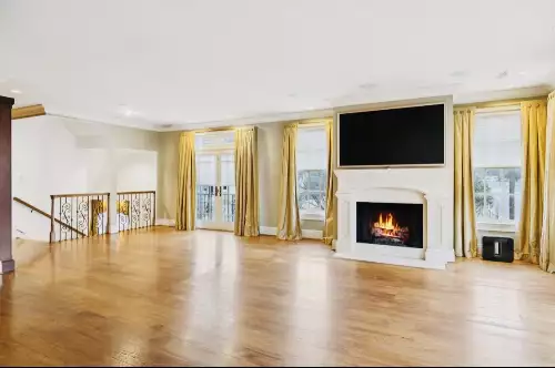 102 W End Close, Nashville, TN  37205