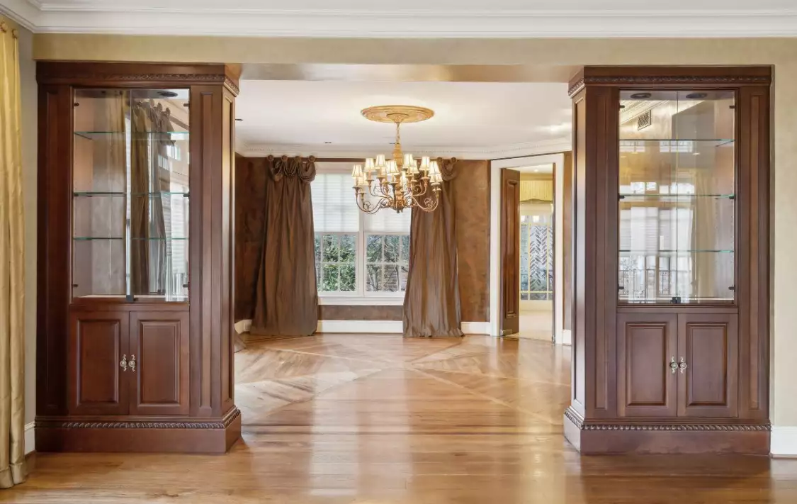 102 W End Close, Nashville, TN  37205