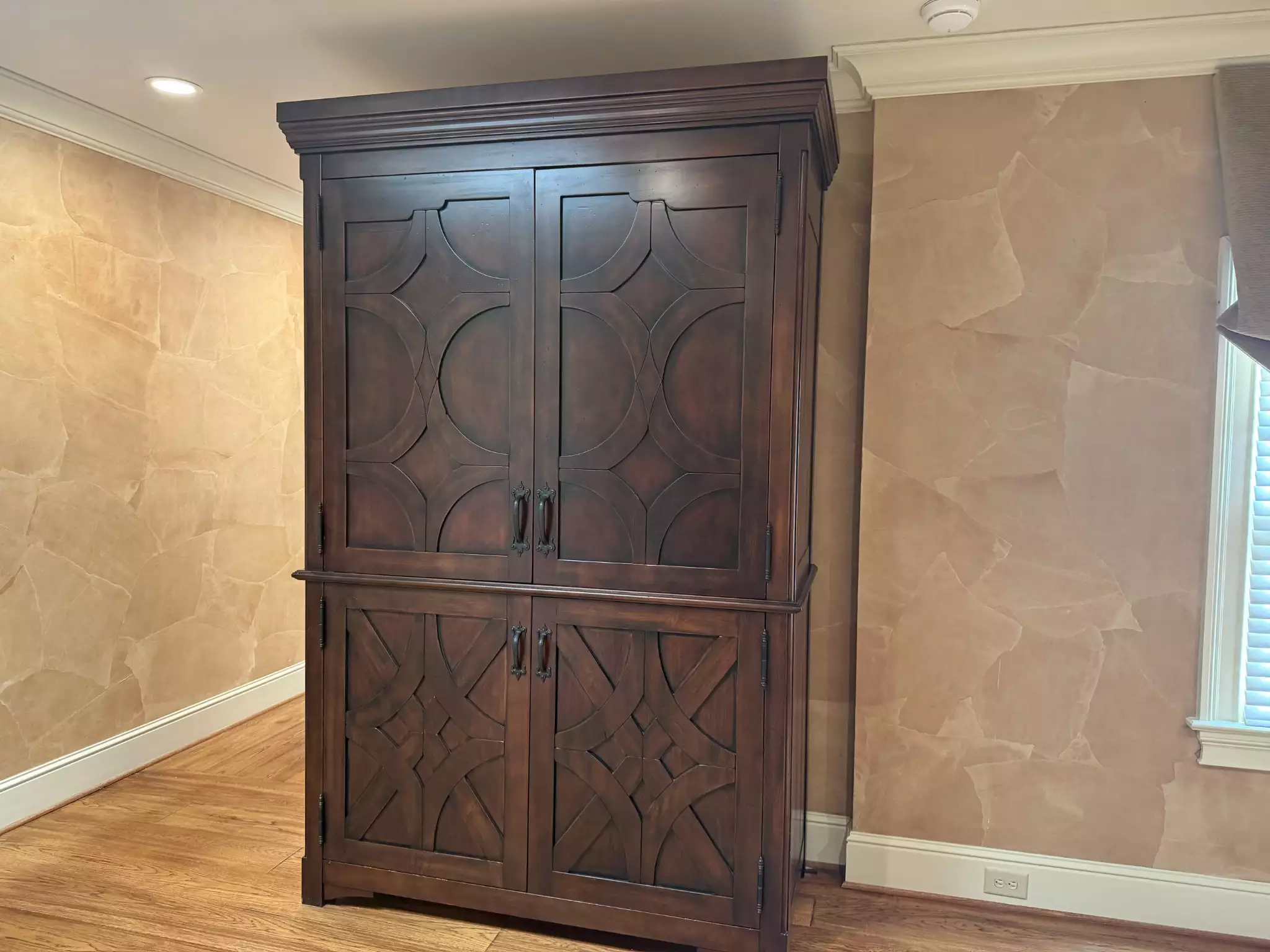 102 W End Close, Nashville, TN  37205