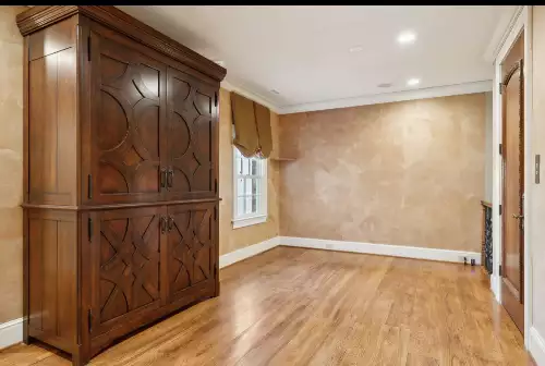 102 W End Close, Nashville, TN  37205