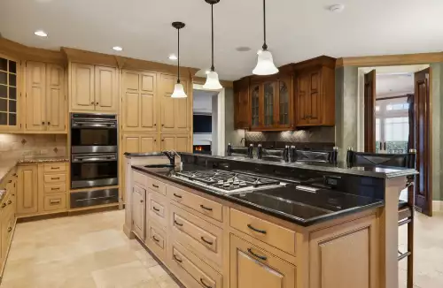 102 W End Close, Nashville, TN  37205