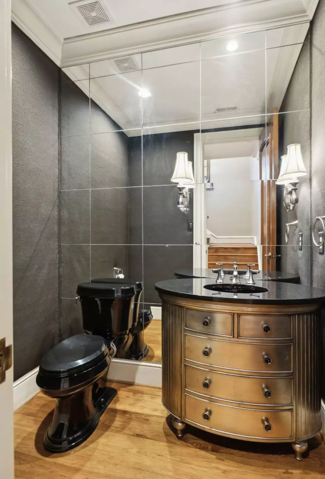 102 W End Close, Nashville, TN  37205