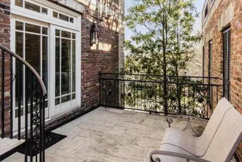 102 W End Close, Nashville, TN  37205