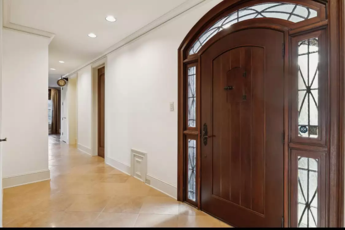 102 W End Close, Nashville, TN  37205