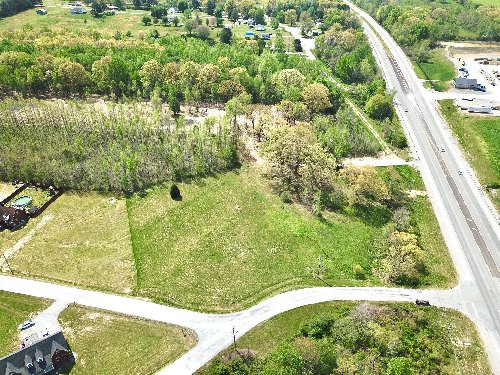 Highway 43, Summertown, TN  38483