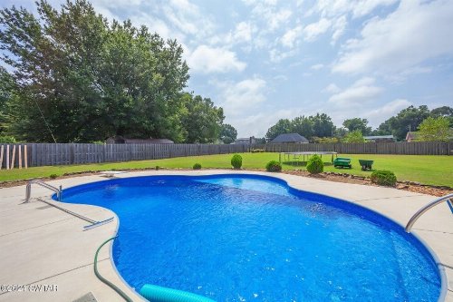 588 E Church St, Alamo, TN  38001