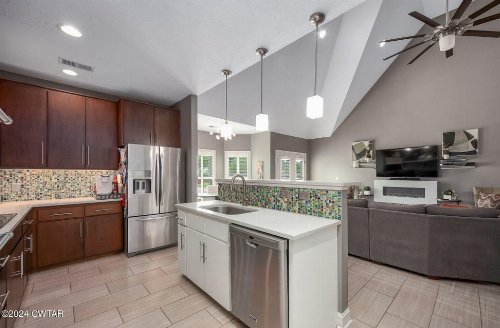 588 E Church St, Alamo, TN  38001