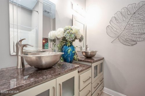 588 E Church St, Alamo, TN  38001