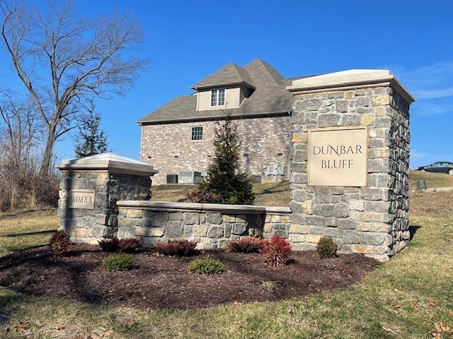 818 Shady Bluff Trl, Clarksville, TN  37043